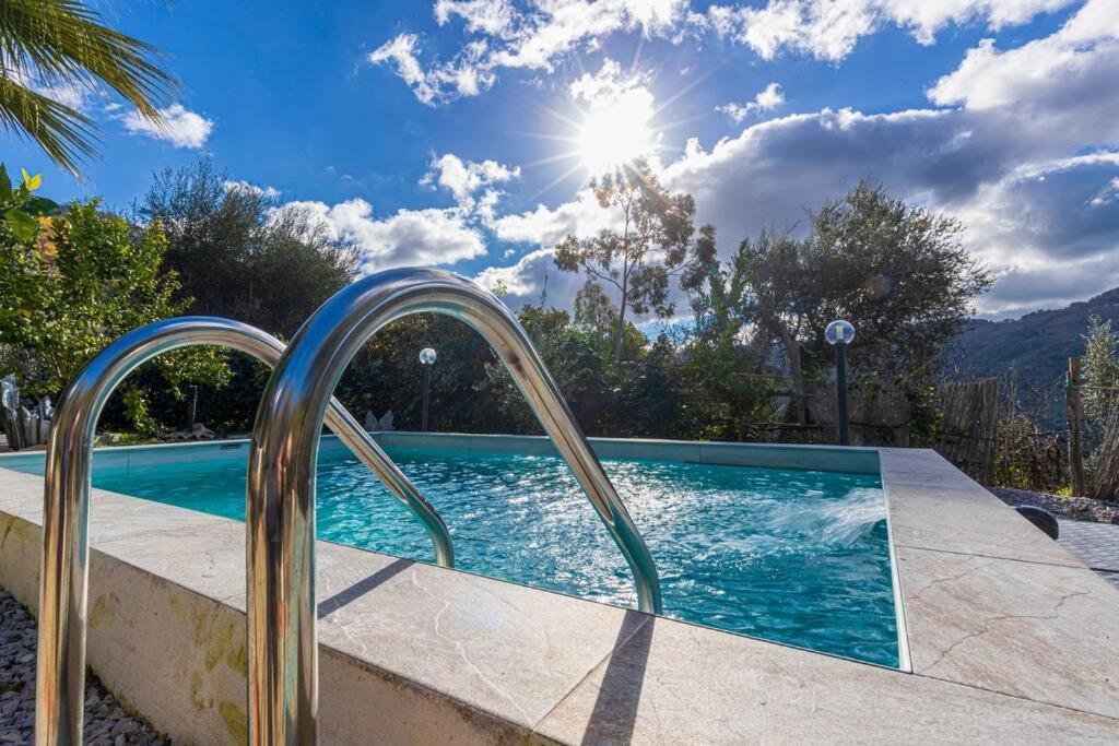 Holiday Home Lucifero Contura ภายนอก รูปภาพ