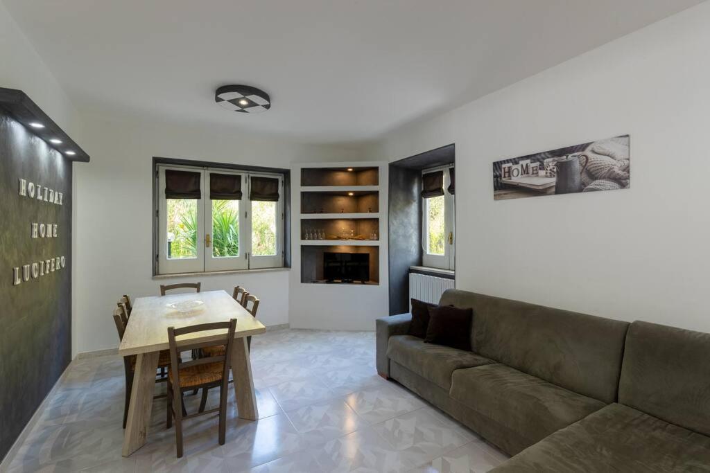 Holiday Home Lucifero Contura ภายนอก รูปภาพ
